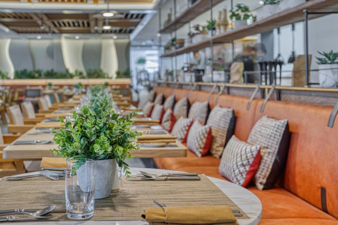The First Collection Dubai Business Bay Hotell Eksteriør bilde Interior of the restaurant