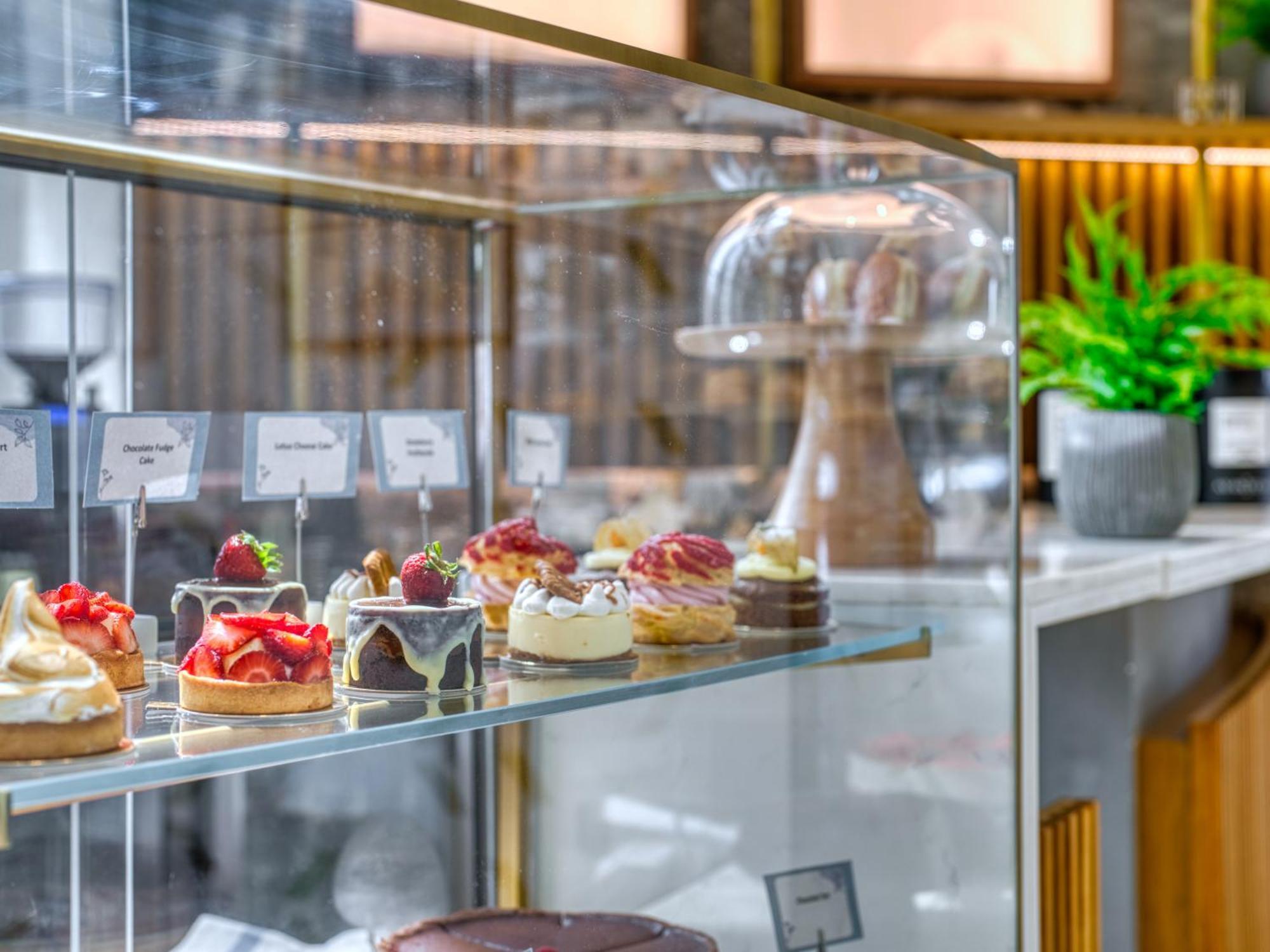 The First Collection Dubai Business Bay Hotell Eksteriør bilde "The pastry shop is open for business"